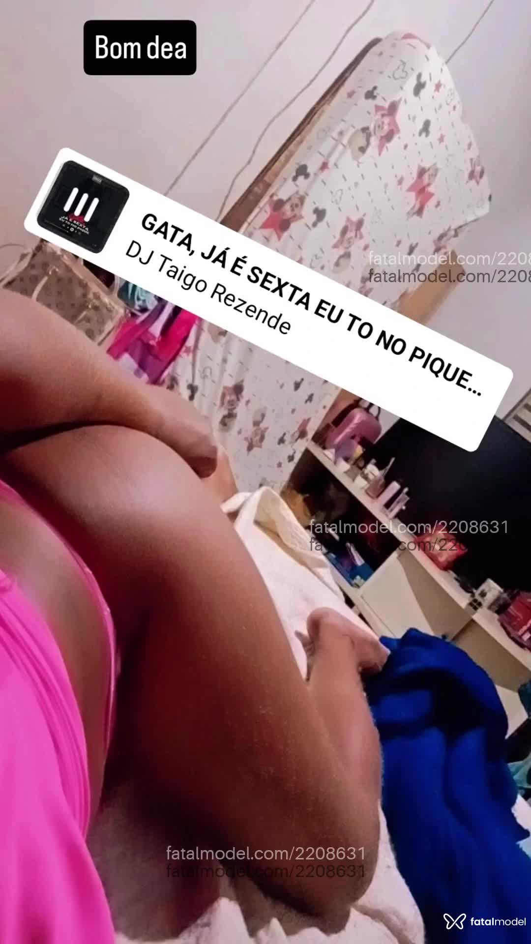 Acompanhante mulher trans morena (o) de olhos castanhos em Mineiros Acompanhante mulher trans morena (o) de olhos castanhos em Mineiros - Bombomzinho