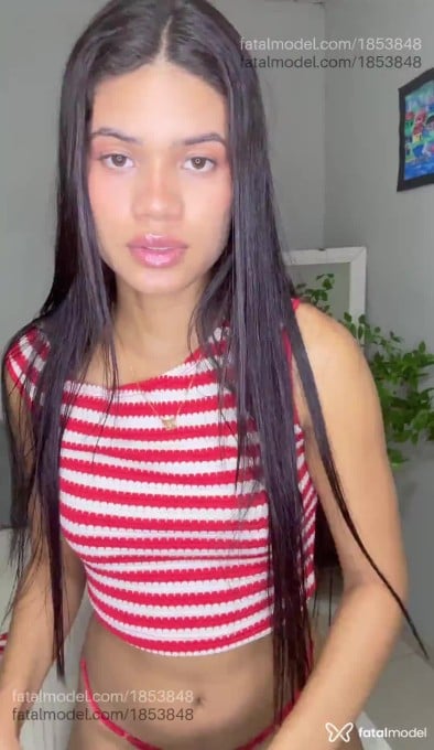 Acompanhante mulher morena (o) de olhos castanhos em Belém - Ivy Orgni