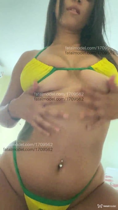 Acompanhante mulher com cabelo castanho de olhos castanhos em Lins Acompanhante mulher com cabelo castanho de olhos castanhos em Lins - Gabi Martins