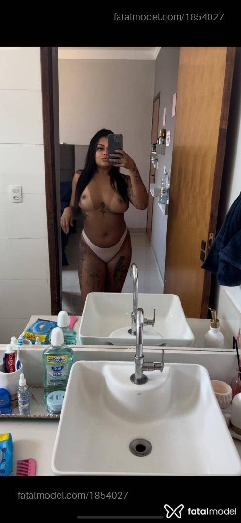Acompanhante mulher morena (o) de olhos castanhos - Kaka Abravanell
