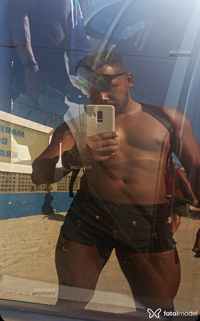 Acompanhante homem morena (o) de olhos pretos em São Paulo Acompanhante homem morena (o) de olhos pretos em São Paulo - Omar Baptista