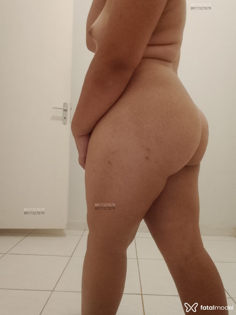 Acompanhante mulher trans morena (o) de olhos pretos em Barretos Acompanhante mulher trans morena (o) de olhos pretos em Barretos - Allana Almeida