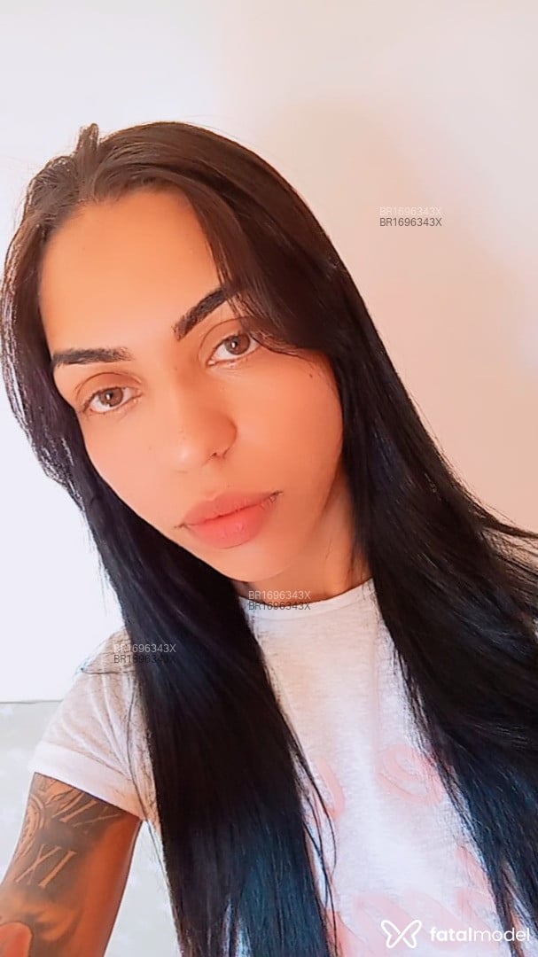 Acompanhante mulher morena (o) de olhos castanhos em Pirassununga Acompanhante mulher morena (o) de olhos castanhos em Pirassununga - Samantha shishieri