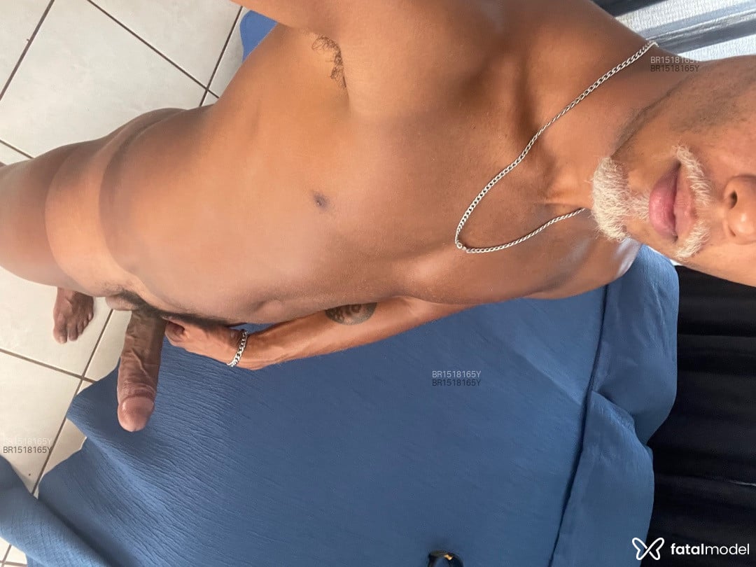 Acompanhante homem com cabelo castanho de olhos castanhos em Goiânia - Wellington Santos
