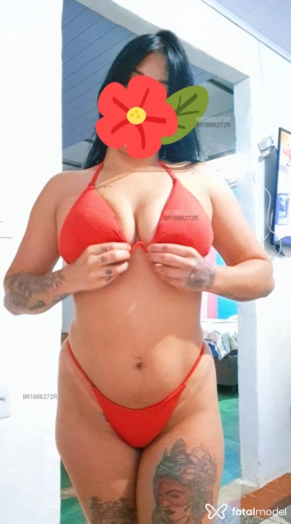 Acompanhante mulher morena (o) de olhos castanhos - Helena Catherine Acompanhante mulher morena (o) de olhos castanhos - Helena Catherine