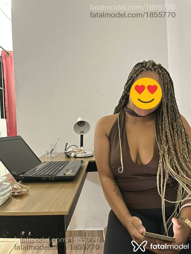 Acompanhante mulher morena (o) de olhos pretos em Guarujá Acompanhante mulher morena (o) de olhos pretos em Guarujá - Lary