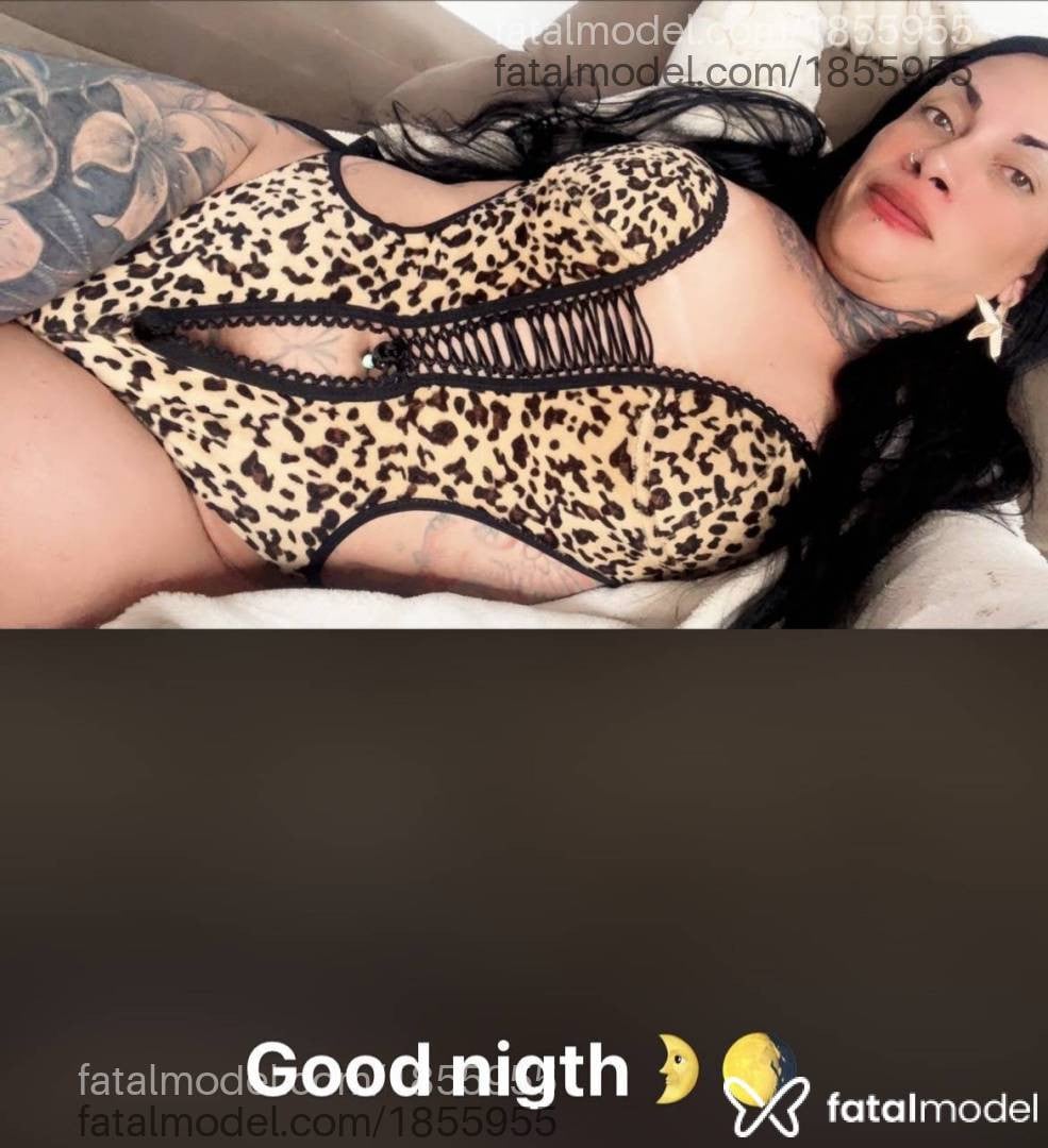 Acompanhante mulher trans morena (o) de olhos mel - Sirena