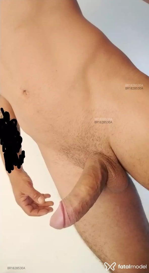 Acompanhante homem com cabelo castanho de olhos castanhos em Patos de Minas - Felipe