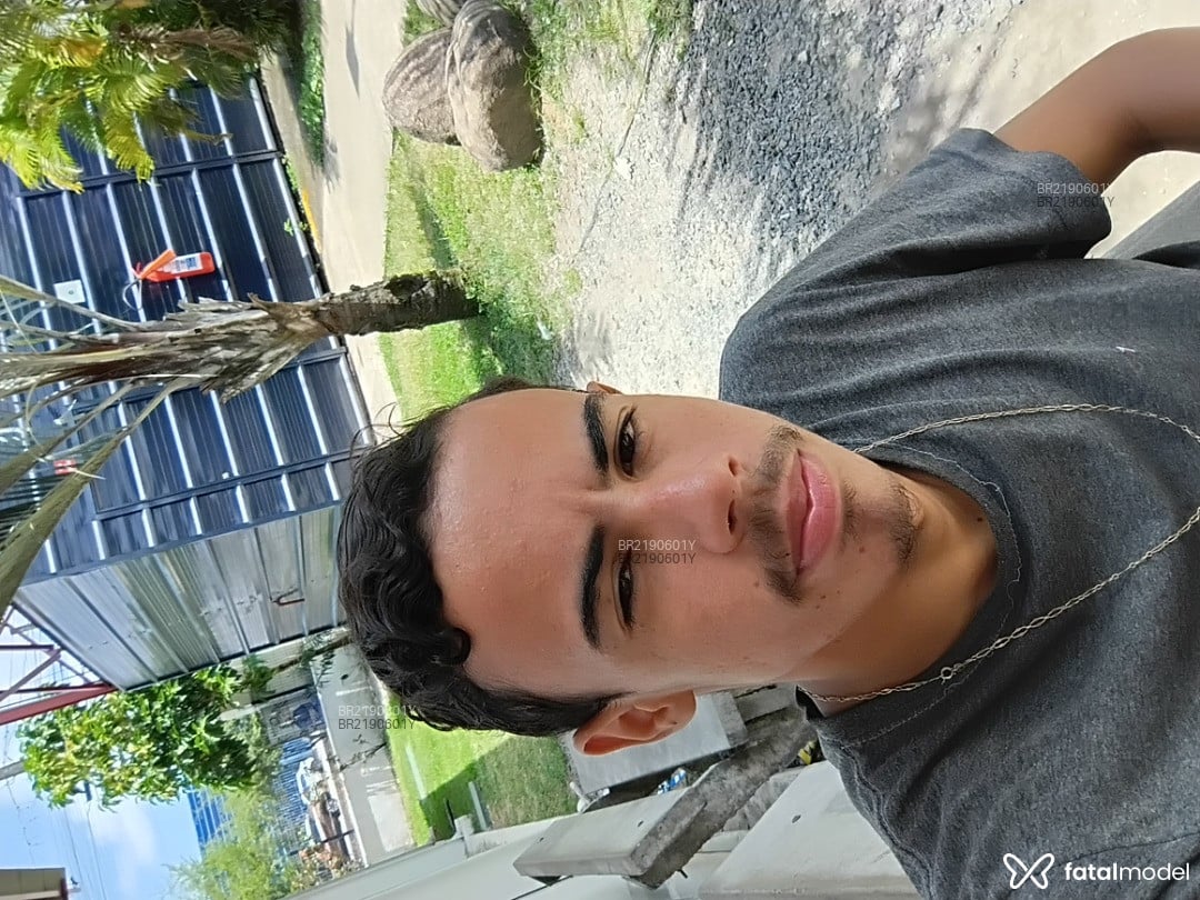Acompanhante homem morena (o) de olhos castanhos em Maceió - Tiago Ferreira