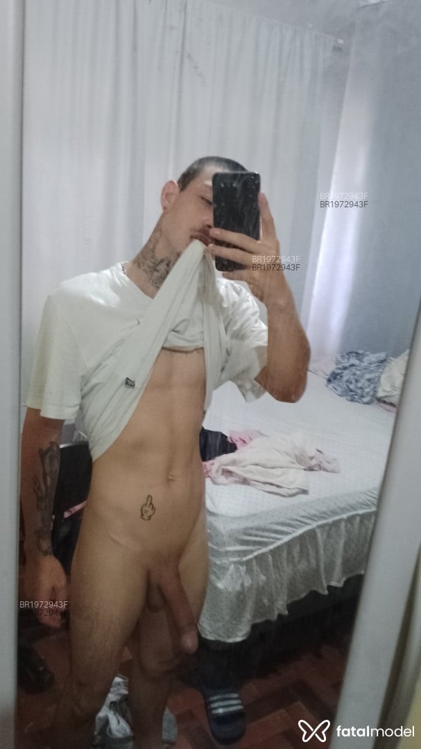 Acompanhante homem morena (o) de olhos verdes - Matheus Acompanhante homem morena (o) de olhos verdes - Matheus