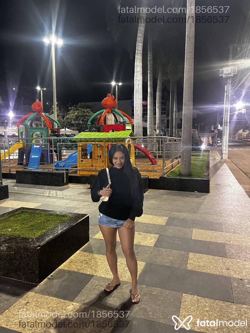 Acompanhante mulher morena (o) de olhos castanhos - Aline Herrera