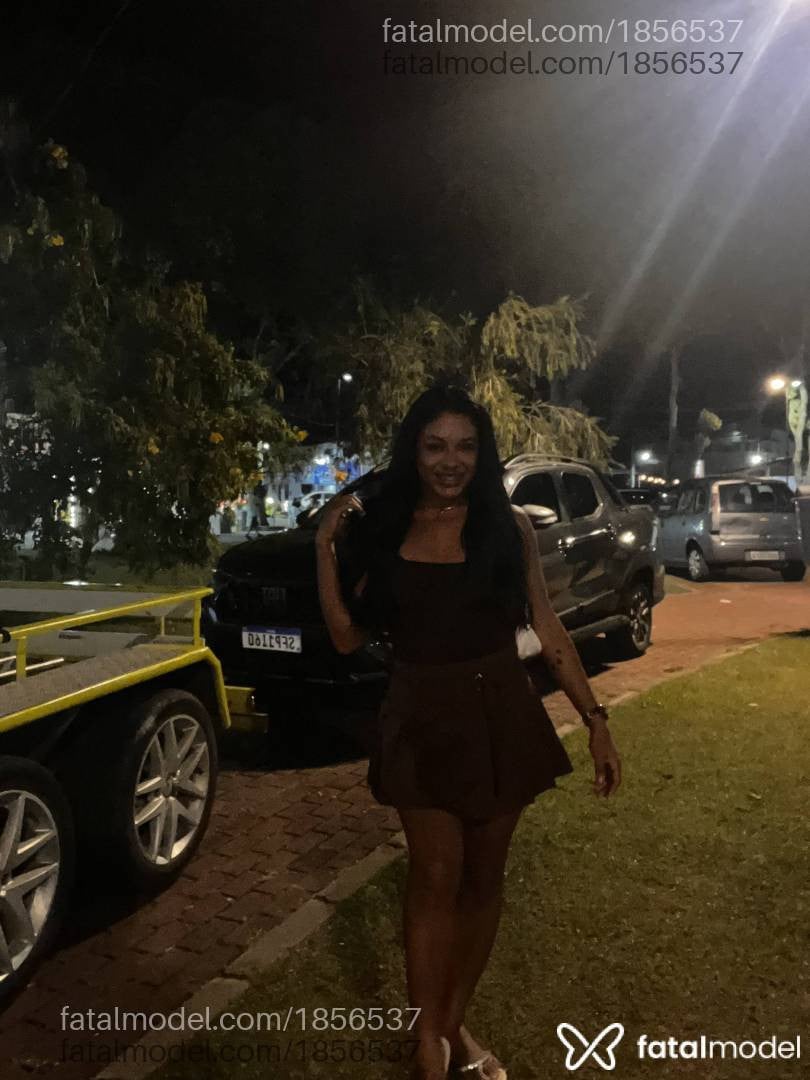 Acompanhante mulher morena (o) de olhos castanhos em Teófilo Otoni - Aline Herrera