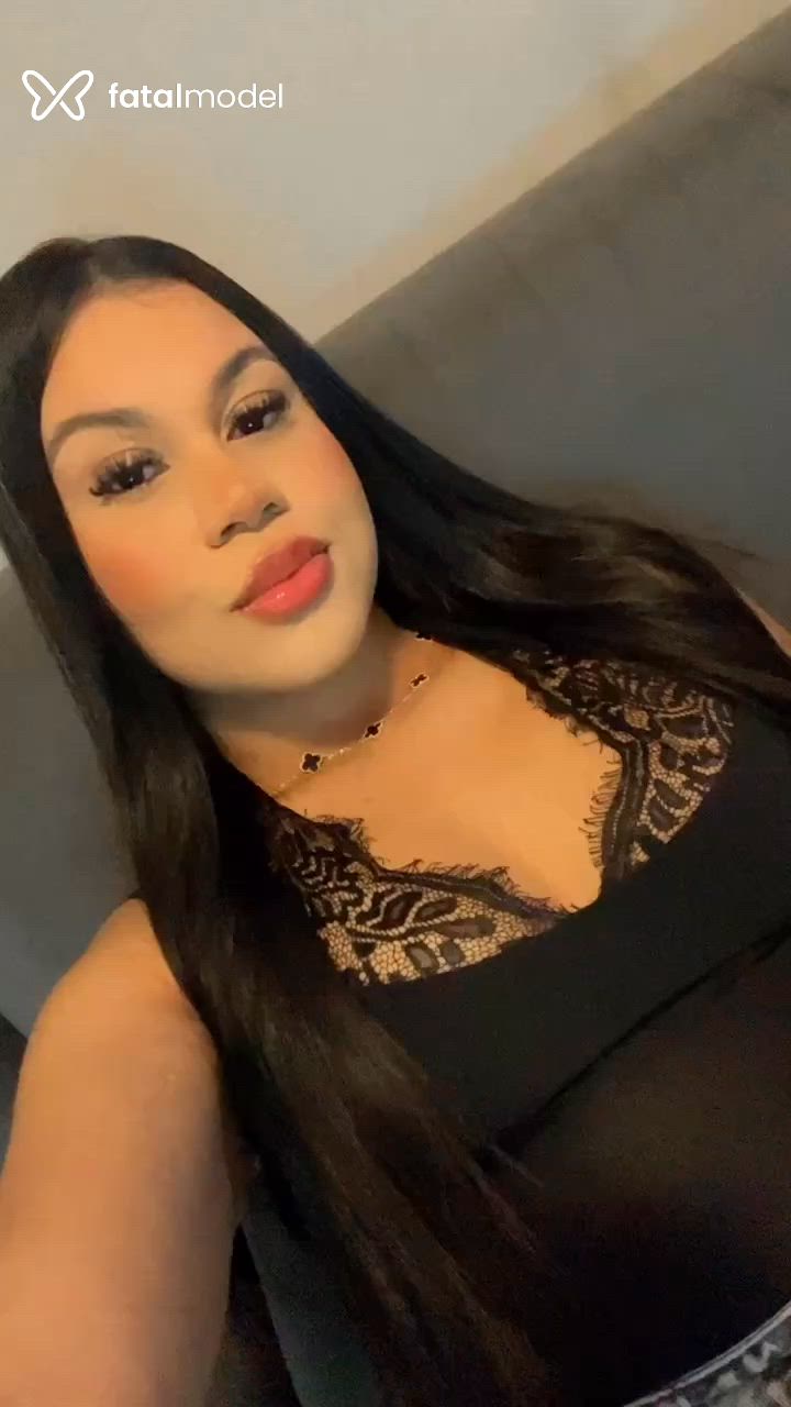 Acompanhante mulher morena (o) de olhos pretos - Agatha Valença