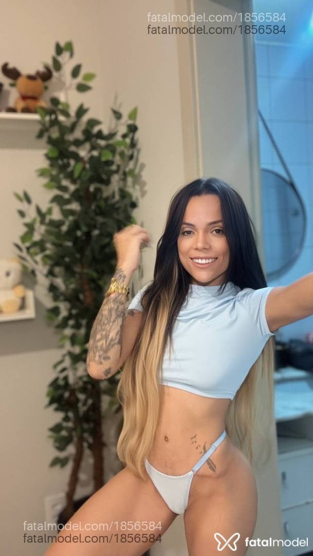 Acompanhante mulher loira (o) de olhos castanhos em Belo Horizonte - Mia