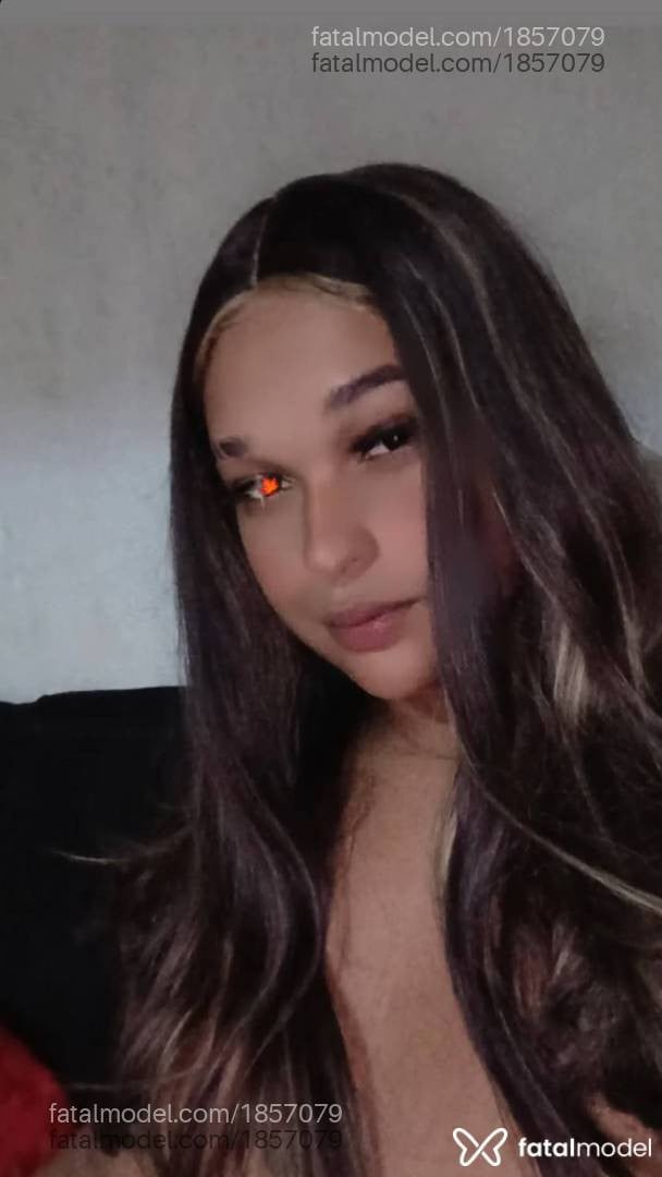 Acompanhante mulher trans morena (o) de olhos castanhos em Sapezal - Mirelly Garcia