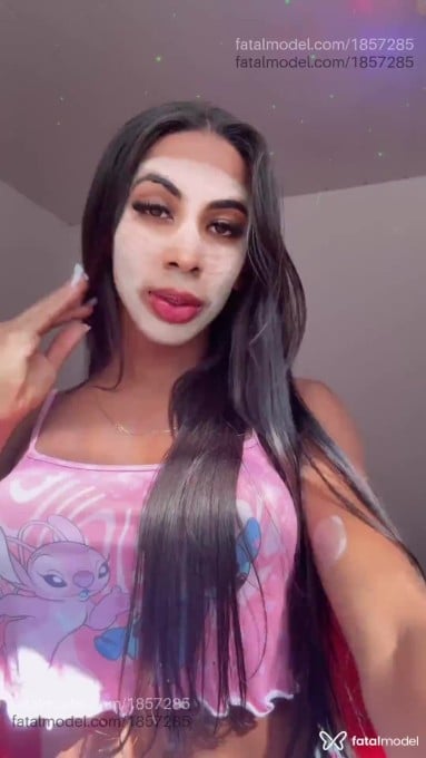 Acompanhante mulher trans com cabelo castanho de olhos mel em Aracaju Acompanhante mulher trans com cabelo castanho de olhos mel em Aracaju - Bianca Rodrigues