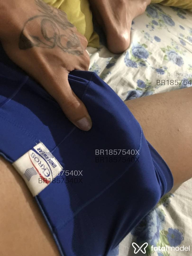 Acompanhante homem com cabelo castanho de olhos verdes em Santa Cruz do Capibaribe Acompanhante homem com cabelo castanho de olhos verdes em Santa Cruz do Capibaribe - Maliisson