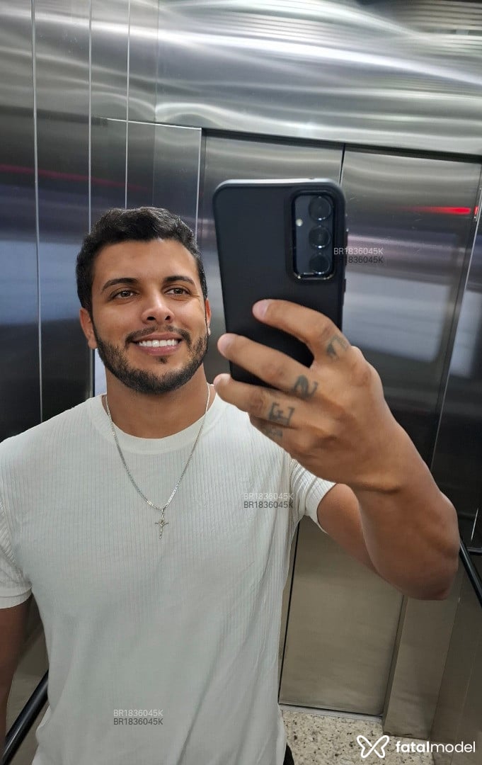 Acompanhante homem morena (o) de olhos verdes em São Paulo - Luigi