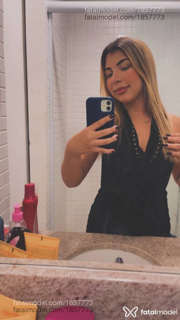 Acompanhante mulher loira (o) de olhos castanhos em Salvador - Luara