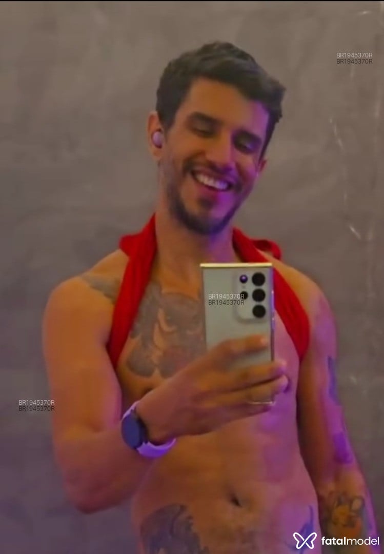 Acompanhante homem morena (o) de olhos pretos - Wonderboy Acompanhante homem morena (o) de olhos pretos - Wonderboy