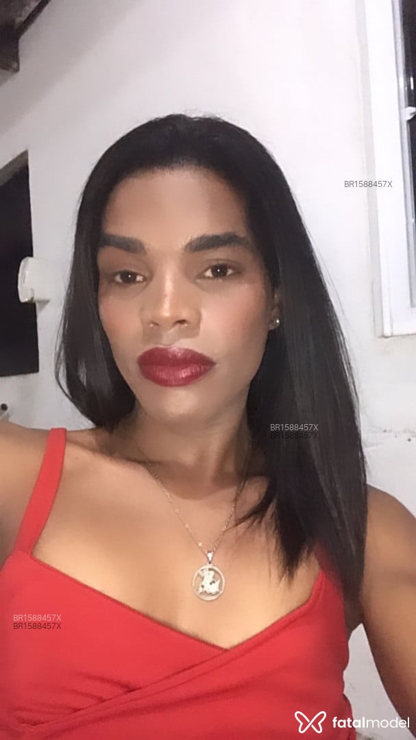 Acompanhante mulher trans morena (o) de olhos castanhos em Recife Acompanhante mulher trans morena (o) de olhos castanhos em Recife - Eloá Andrade