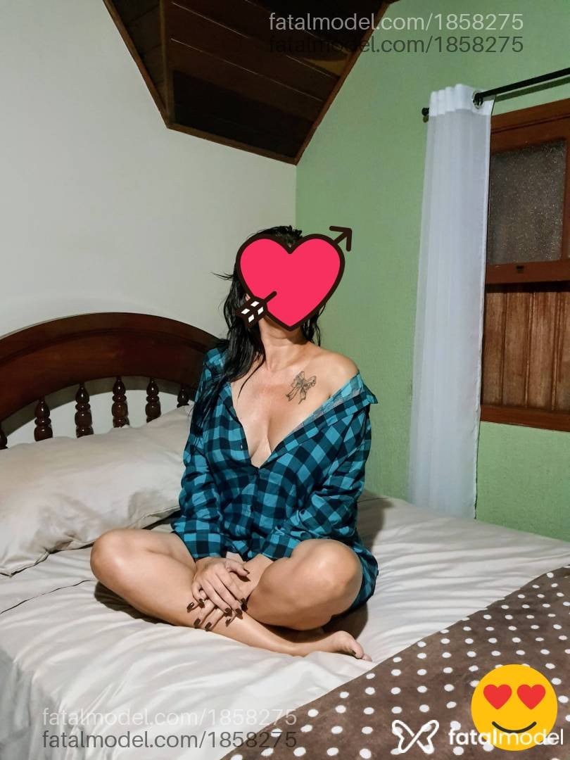 Acompanhante mulher morena (o) de olhos mel - Rubia