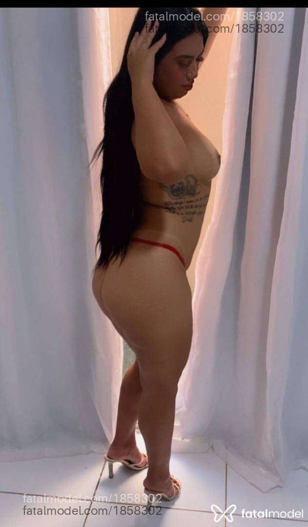 Acompanhante mulher morena (o) de olhos castanhos - Victória Acompanhante mulher morena (o) de olhos castanhos - Victória