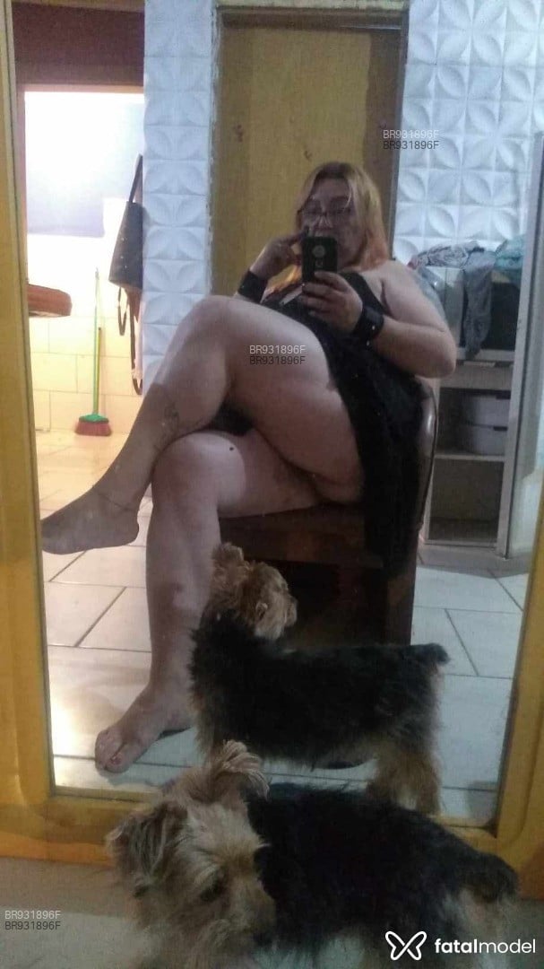 Acompanhante travesti com cabelo castanho de olhos castanhos em Canoas - Valesca Bitencourt
