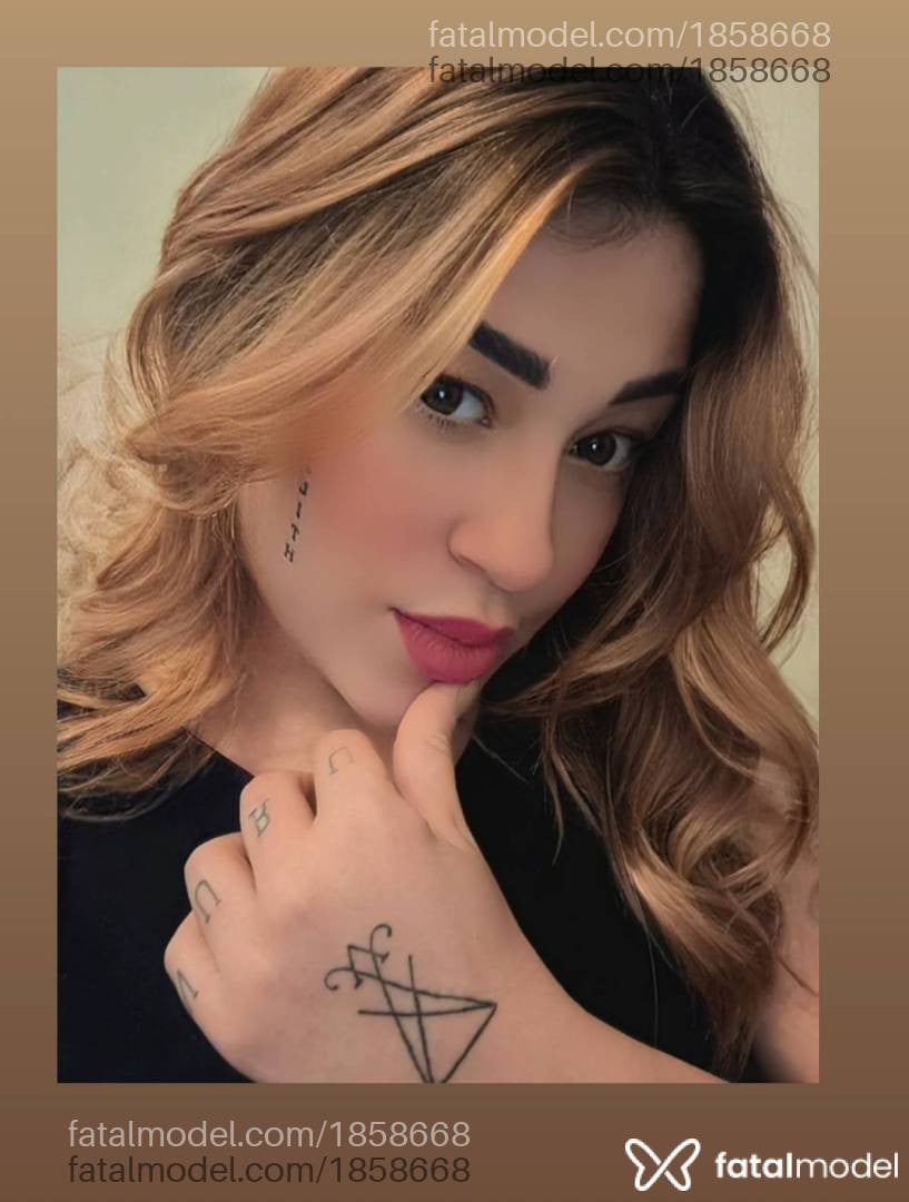 Acompanhante mulher ruiva (o) de olhos castanhos - Angélica Shanti