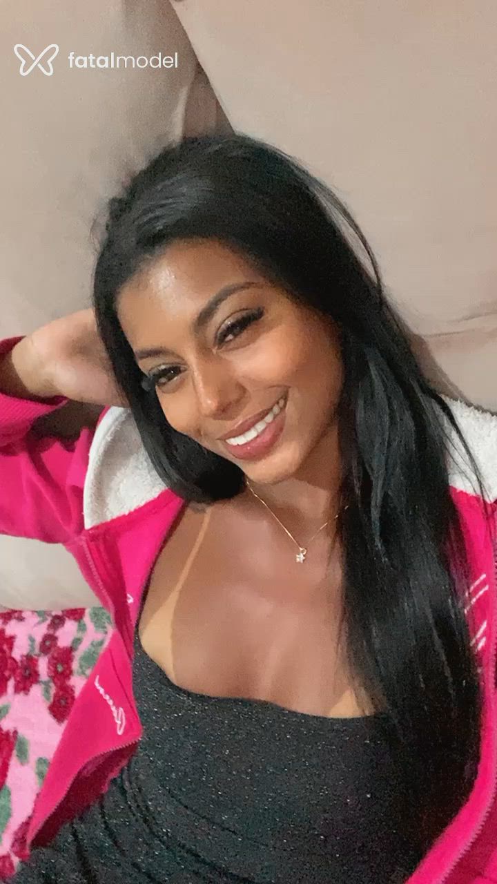 Acompanhante mulher morena (o) de olhos castanhos em Araxá Acompanhante mulher morena (o) de olhos castanhos em Araxá - Nina Gonçalves