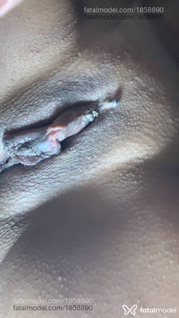 Acompanhante mulher com cabelo castanho de olhos mel em Videira - Erika