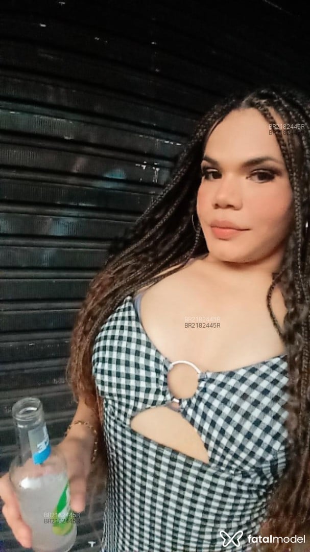 Acompanhante mulher trans loira (o) de olhos castanhos em Curitiba Acompanhante mulher trans loira (o) de olhos castanhos em Curitiba - Karyenn