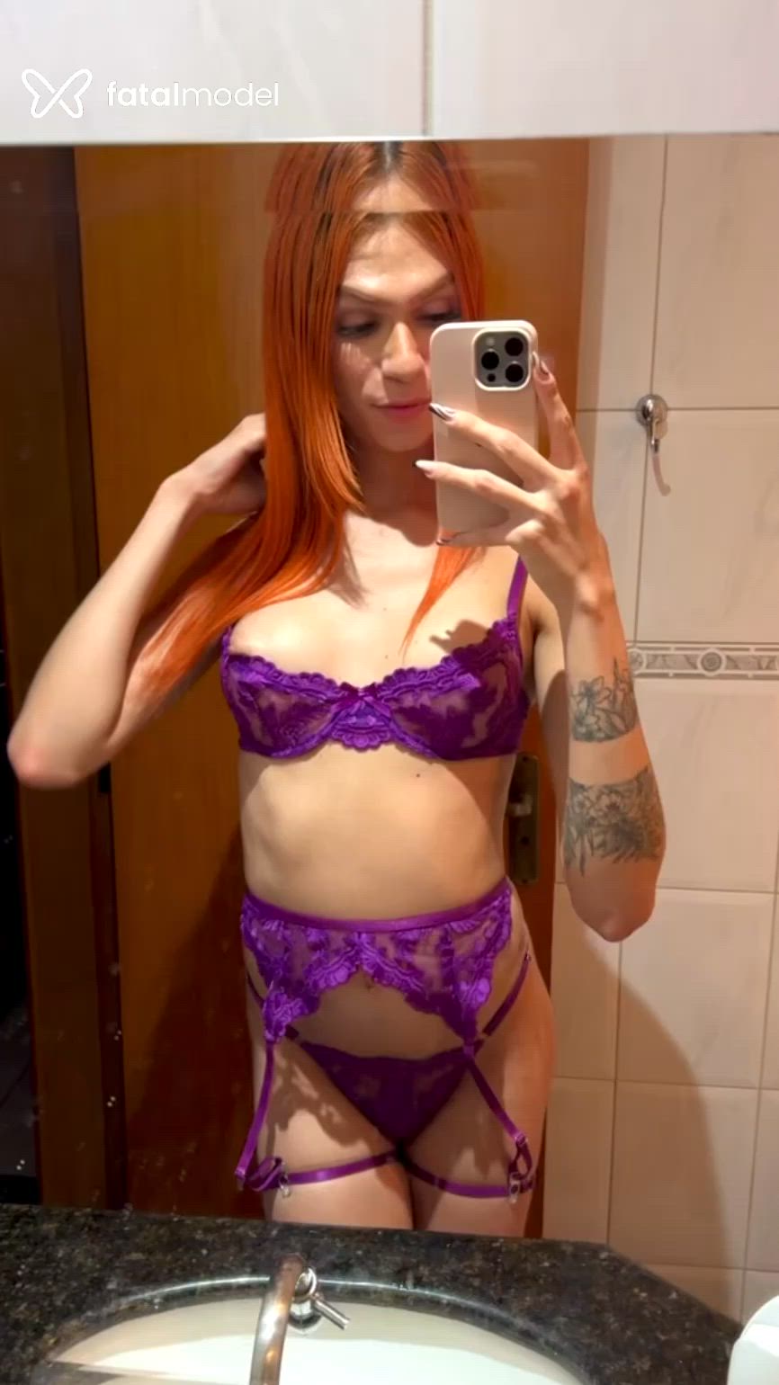 Acompanhante mulher trans ruiva (o) de olhos verdes em Goiânia Acompanhante mulher trans ruiva (o) de olhos verdes em Goiânia - Lorayne Ruy