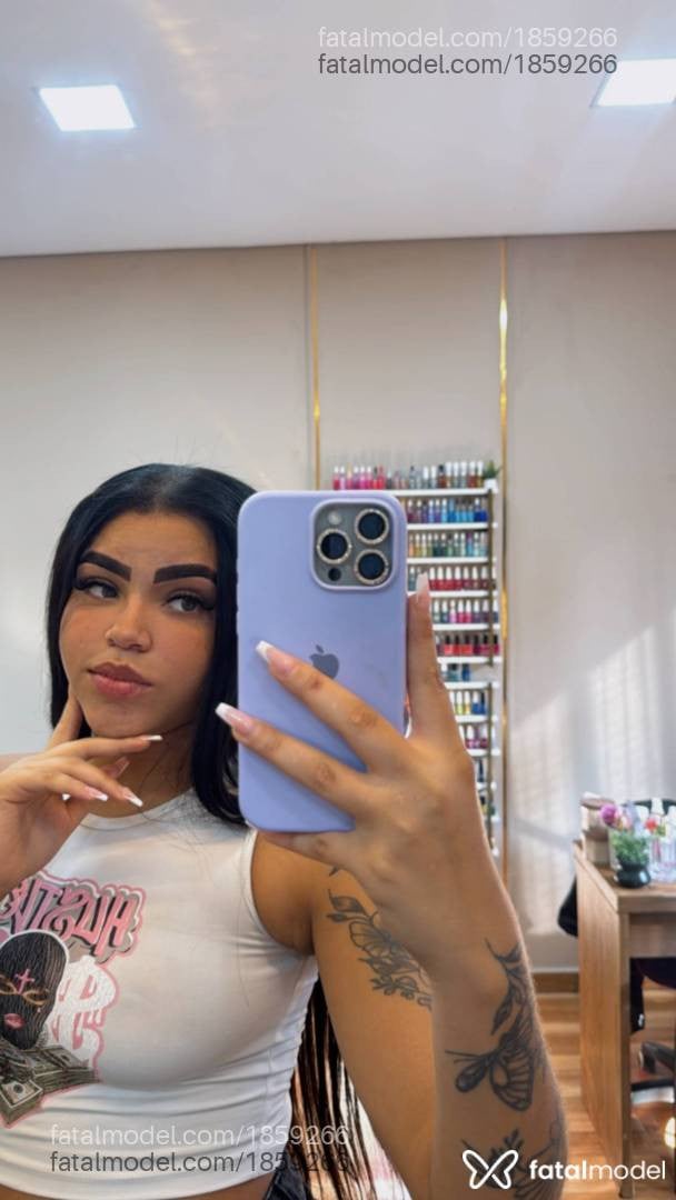 Acompanhante mulher morena (o) de olhos verdes - Luiza maia