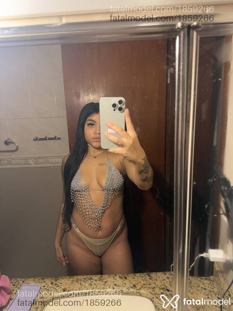 Acompanhante mulher morena (o) de olhos verdes - Luiza maia