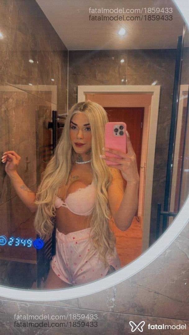 Acompanhante mulher trans loira (o) de olhos castanhos em Porto Alegre - Valessa Domina