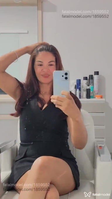 Acompanhante mulher ruiva (o) de olhos pretos em Sorriso - Aninha