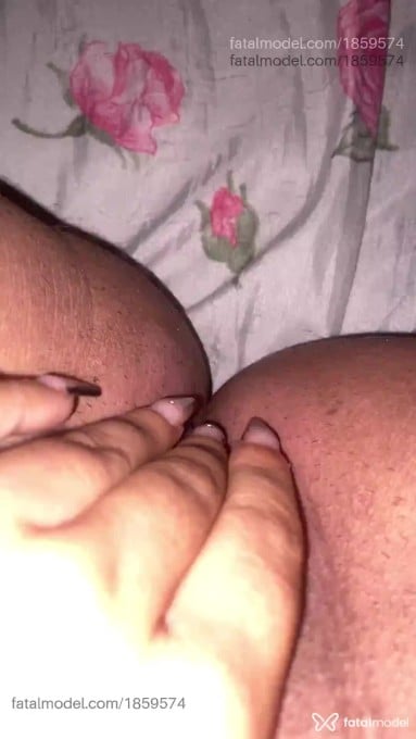 Acompanhante mulher morena (o) de olhos pretos em Unaí - Agatha