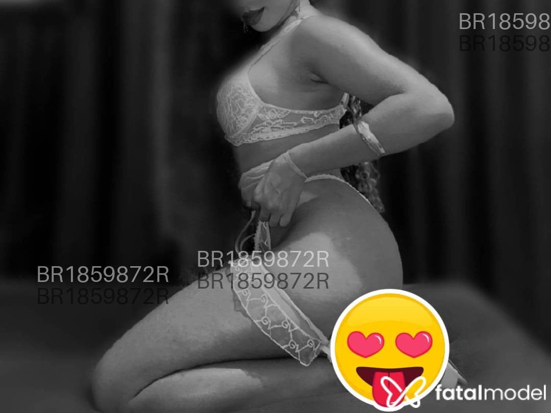 Acompanhante mulher morena (o) de olhos castanhos em Sorriso Acompanhante mulher morena (o) de olhos castanhos em Sorriso - Laryssa