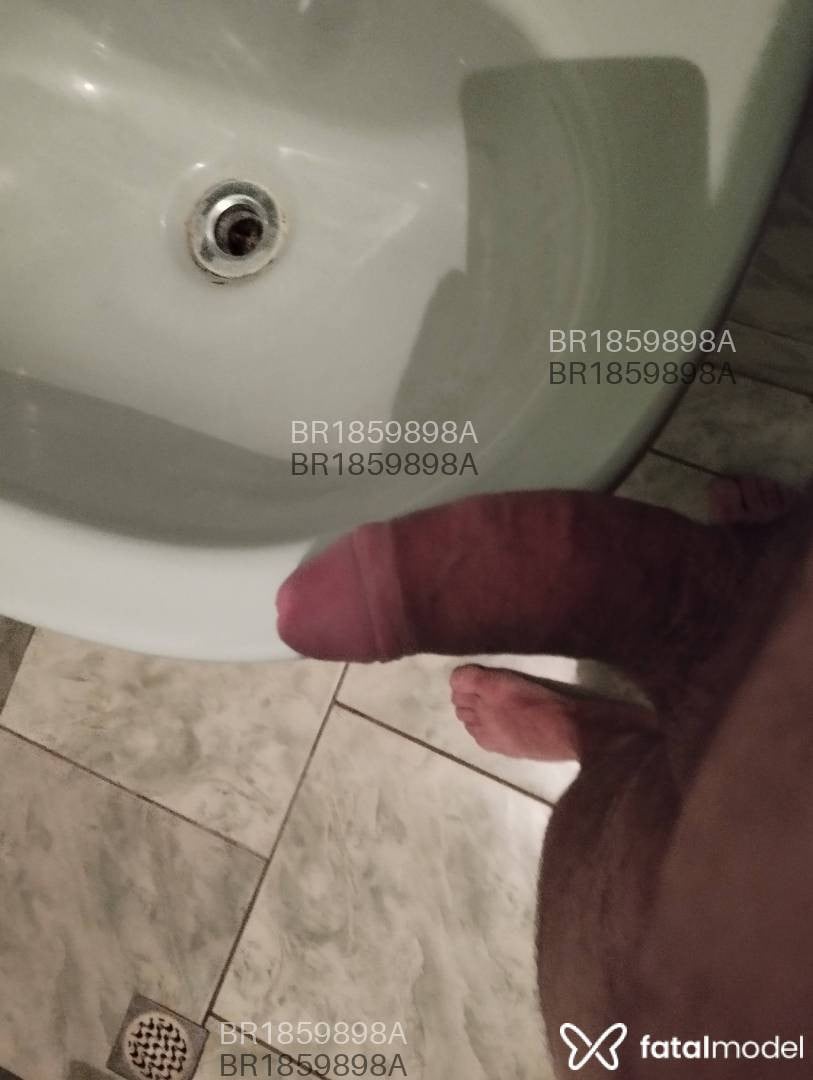 Acompanhante homem morena (o) de olhos castanhos em Ibiá Acompanhante homem morena (o) de olhos castanhos em Ibiá - Robin