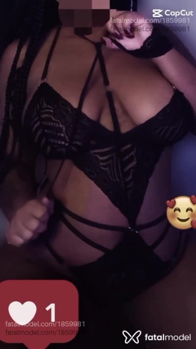 Acompanhante mulher morena (o) de olhos castanhos - Bianca Acompanhante mulher morena (o) de olhos castanhos - Bianca