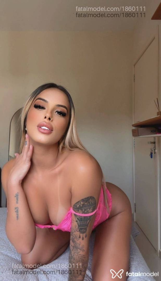 Acompanhante mulher loira (o) de olhos castanhos em Cascavel - Alice