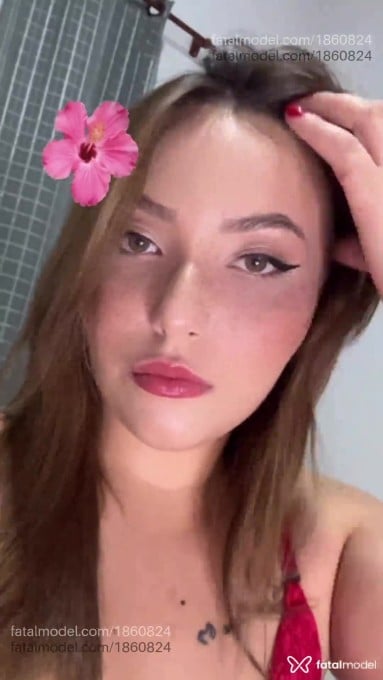 Acompanhante mulher com cabelo castanho de olhos verdes em São Carlos Acompanhante mulher com cabelo castanho de olhos verdes em São Carlos - Julia Souza