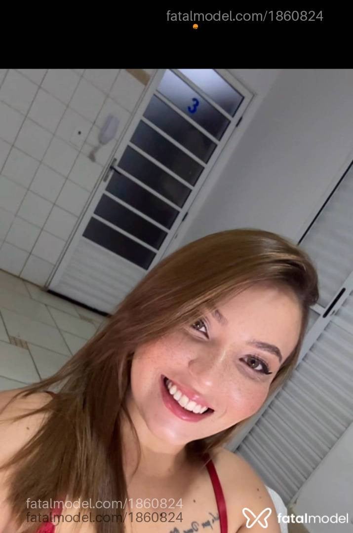 Acompanhante mulher com cabelo castanho de olhos verdes em São Carlos Acompanhante mulher com cabelo castanho de olhos verdes em São Carlos - Julia Souza