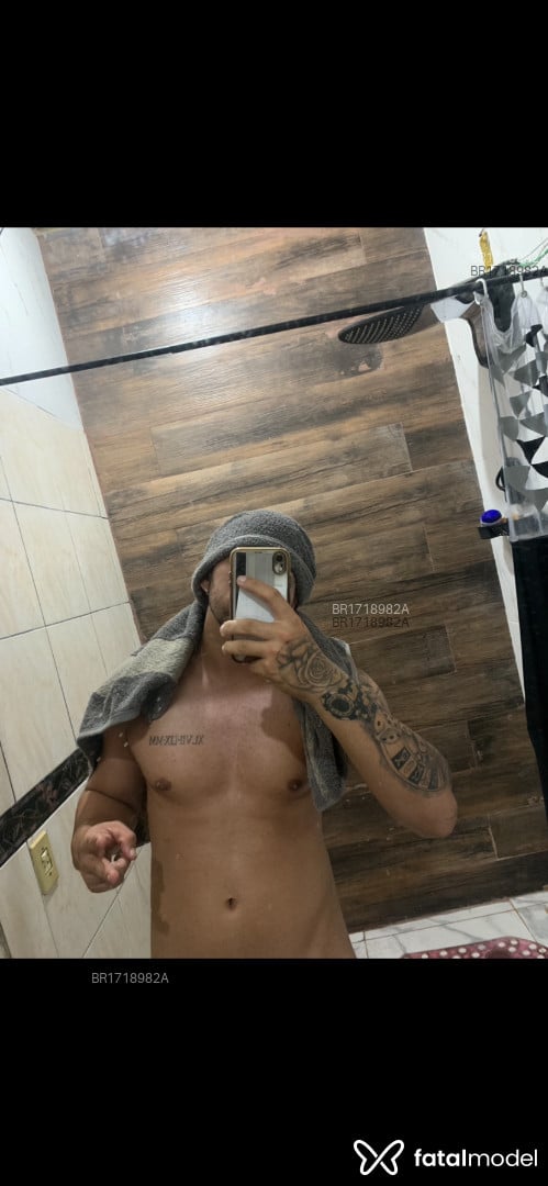 Acompanhante homem com cabelo castanho de olhos castanhos em Campos dos Goytacazes Acompanhante homem com cabelo castanho de olhos castanhos em Campos dos Goytacazes - Miquel Santos