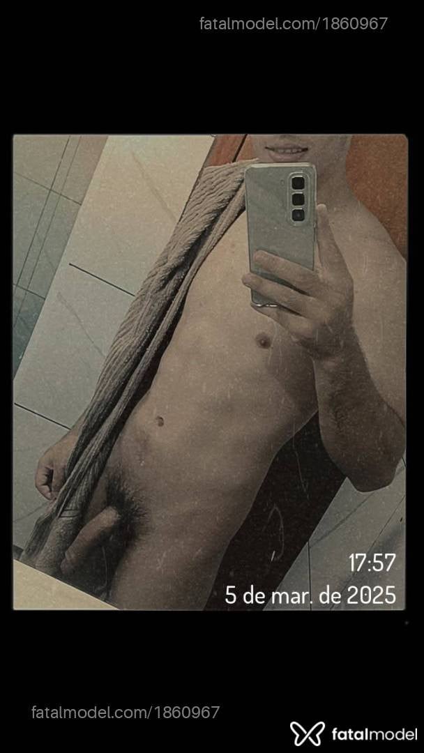 Acompanhante homem morena (o) de olhos castanhos em Passo Fundo - Jhon