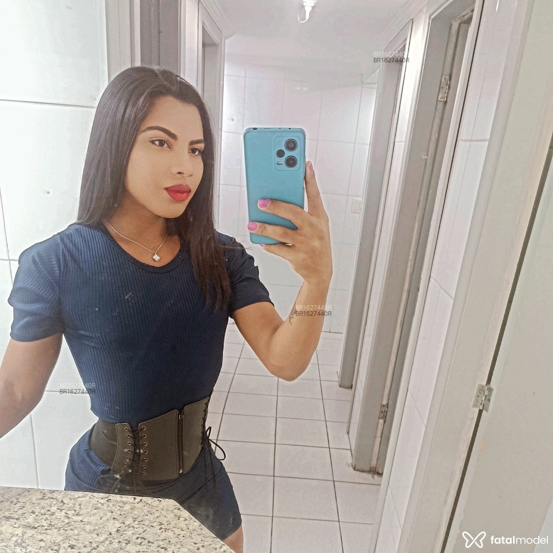 Acompanhante homem morena (o) de olhos cinza em São Paulo - Alexia Almeida