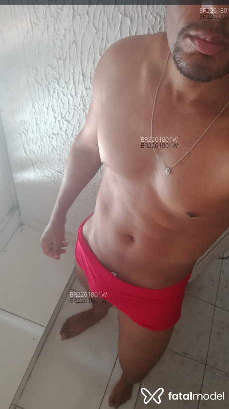 Acompanhante homem morena (o) de olhos pretos em Virtual Acompanhante homem morena (o) de olhos pretos em Virtual - Juhan