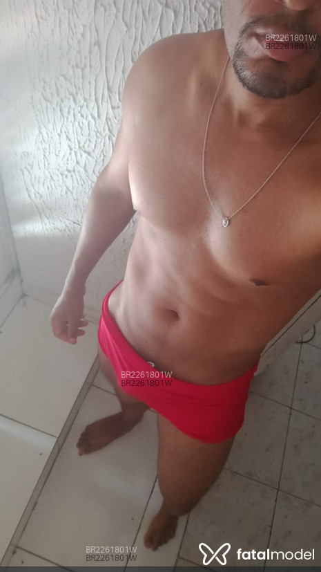 Acompanhante homem morena (o) de olhos pretos em Virtual Acompanhante homem morena (o) de olhos pretos em Virtual - Juhan