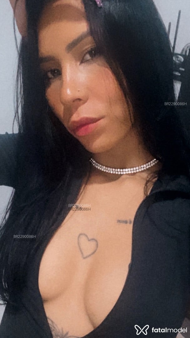 Acompanhante mulher morena (o) de olhos castanhos em Virtual - Akire